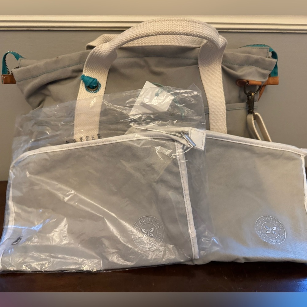 Limited Edition Honest Company diaper bag canvas tote with 2 brand new bags